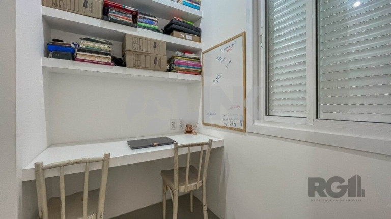 Imagem Apartamento com 3 Quartos à Venda, 82 m² em Menino Deus - Porto Alegre