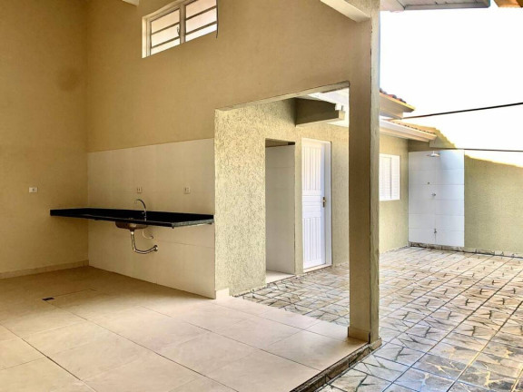 Imagem Casa com 4 Quartos à Venda, 210 m² em Centro - Ubatuba
