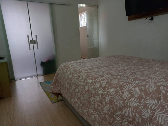 Imagem Casa com 3 Quartos à Venda, em São Paulo Imagem Casa com 3 Quartos à Venda, em São Paulo