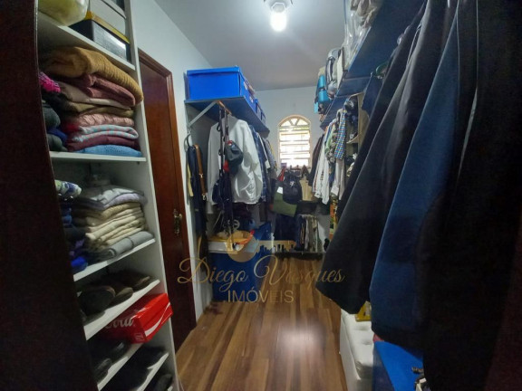 Imagem Casa com 3 Quartos à Venda, 600 m² em Várzea - Teresópolis Imagem Casa com 3 Quartos à Venda, 600 m² em Várzea - Teresópolis