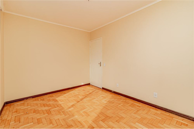 Imagem Imóvel com 4 Quartos à Venda, em Vila Ipiranga - Porto Alegre Imagem Imóvel com 4 Quartos à Venda, em Vila Ipiranga - Porto Alegre