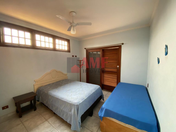 Imagem Sobrado com 7 Quartos à Venda, 438 m² em Grandesp - Itanhaém