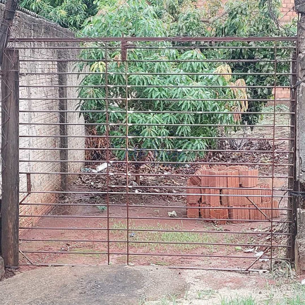 Imagem Terreno à Venda, 250 m² em Jardim Milenium - Pirassununga