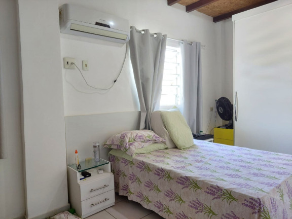 Imagem Casa com 3 Quartos à Venda, 240 m² Imagem Casa com 3 Quartos à Venda, 240 m²