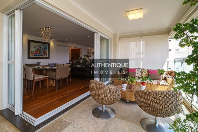 Imagem Apartamento com 3 Quartos à Venda, 210 m² em Vila Olímpia - São Paulo Imagem Apartamento com 3 Quartos à Venda, 210 m² em Vila Olímpia - São Paulo
