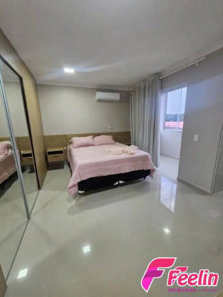 Imagem Apartamento com 3 Quartos à Venda, 262 m² em Ingleses Do Rio Vermelho - Florianópolis Imagem Apartamento com 3 Quartos à Venda, 262 m² em Ingleses Do Rio Vermelho - Florianópolis