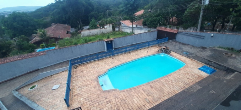 Imagem Sobrado com 4 Quartos à Venda, 500 m² em Vila Santista - Atibaia Imagem Sobrado com 4 Quartos à Venda, 500 m² em Vila Santista - Atibaia