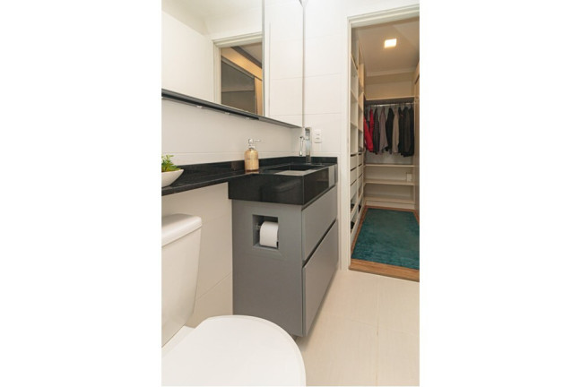 Imagem Apartamento com 1 Quarto à Venda, 40 m² em Menino Deus - Porto Alegre Imagem Apartamento com 1 Quarto à Venda, 40 m² em Menino Deus - Porto Alegre