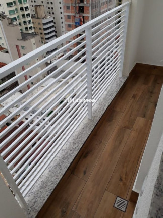Imagem Imóvel com 3 Quartos à Venda, 123 m² em Centro - Balneário Camboriú Imagem Imóvel com 3 Quartos à Venda, 123 m² em Centro - Balneário Camboriú