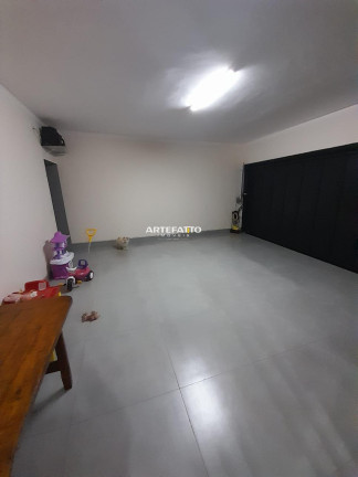 Imagem Casa com 2 Quartos à Venda, 128 m² Imagem Casa com 2 Quartos à Venda, 128 m²