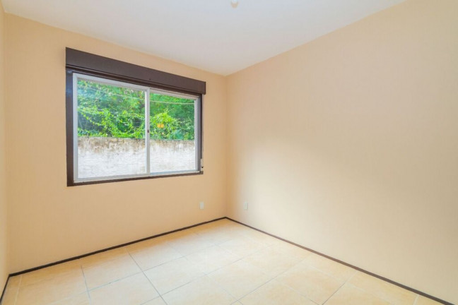 Imagem Imóvel com 1 Quarto à Venda, 44 m² em Camaquã - Porto Alegre Imagem Imóvel com 1 Quarto à Venda, 44 m² em Camaquã - Porto Alegre