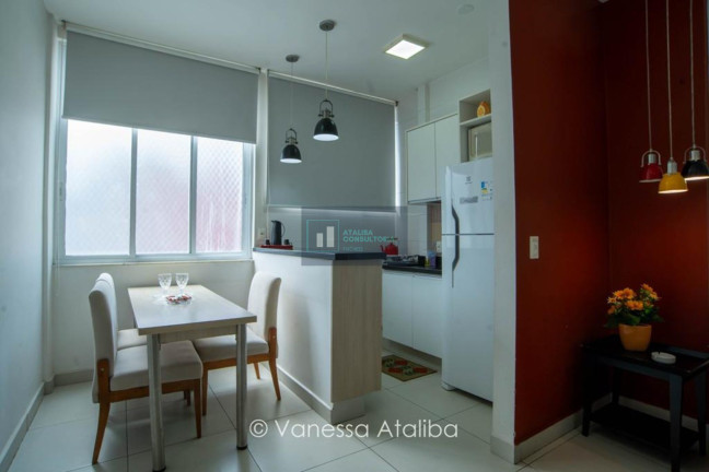 Imagem Imóvel com 1 Quarto à Venda, 46 m² em Ipanema - Rio De Janeiro Imagem Imóvel com 1 Quarto à Venda, 46 m² em Ipanema - Rio De Janeiro