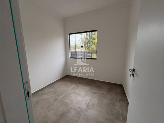 Imagem Casa com 3 Quartos à Venda, 77 m² em Itapoá - Itapoá