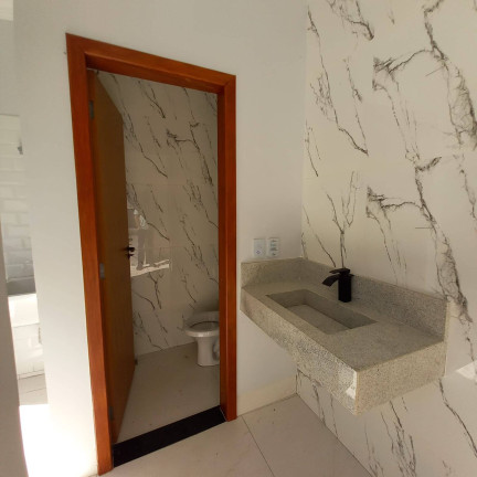 Imagem Casa com 3 Quartos à Venda, 140 m² em Jardim Belvedere - Caldas Novas Imagem Casa com 3 Quartos à Venda, 140 m² em Jardim Belvedere - Caldas Novas
