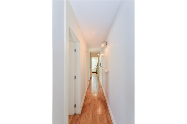 Imagem Casa com 3 Quartos à Venda, em Jardim Das Vertentes - São Paulo Imagem Casa com 3 Quartos à Venda, em Jardim Das Vertentes - São Paulo