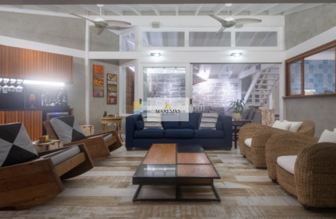 Imagem Casa com 5 Quartos à Venda, 260 m² em Maresias - São Sebastião Imagem Casa com 5 Quartos à Venda, 260 m² em Maresias - São Sebastião