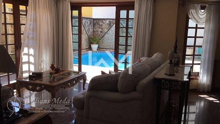 Sobrado com 3 Quartos à Venda, 400 m² em Vila Galvão - Guarulhos