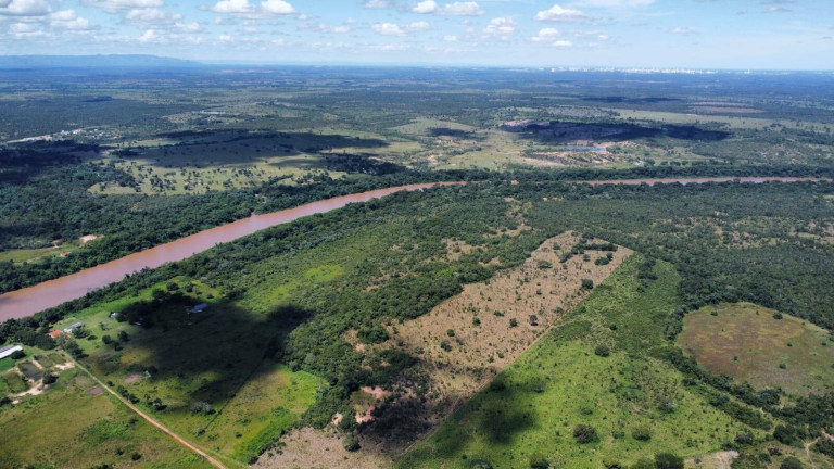 Imagem Fazenda à Venda, 950 m² em Cuiabá Imagem Fazenda à Venda, 950 m² em Cuiabá