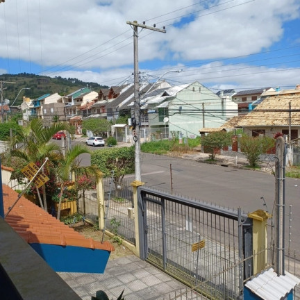Imagem Casa com 3 Quartos à Venda, 180 m² em Guarujá - Porto Alegre Imagem Casa com 3 Quartos à Venda, 180 m² em Guarujá - Porto Alegre