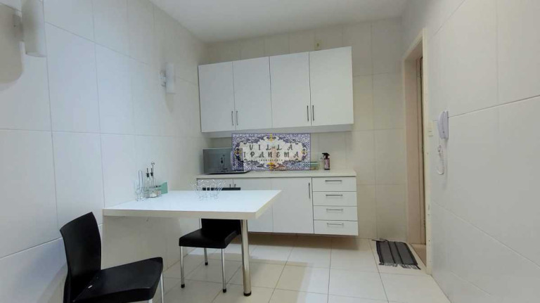Imagem Apartamento com 4 Quartos à Venda ou Locação, 240 m² em Copacabana - Rio De Janeiro Imagem Apartamento com 4 Quartos à Venda ou Locação, 240 m² em Copacabana - Rio De Janeiro