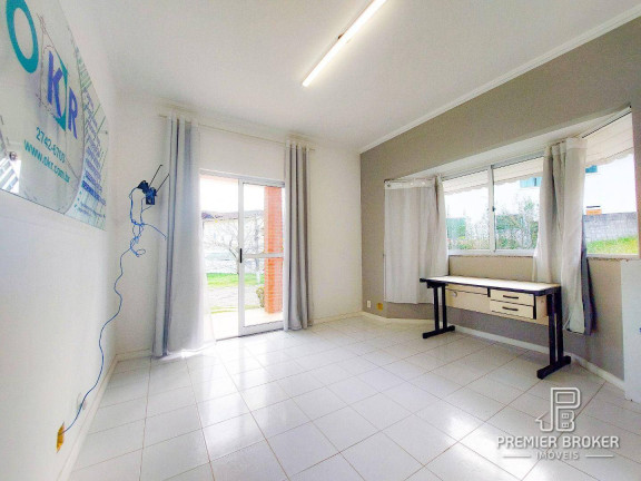 Imagem Casa com 4 Quartos à Venda, 231 m² em Tijuca - Teresópolis Imagem Casa com 4 Quartos à Venda, 231 m² em Tijuca - Teresópolis