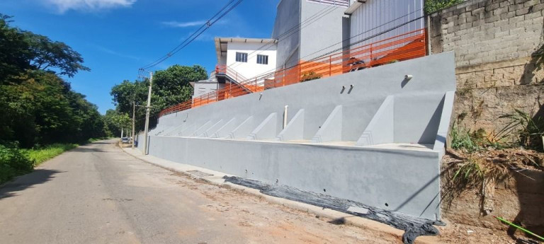 Imagem Galpão à Venda ou Locação, 1.570 m² em Parque São Pedro - Itaquaquecetuba Imagem Galpão à Venda ou Locação, 1.570 m² em Parque São Pedro - Itaquaquecetuba