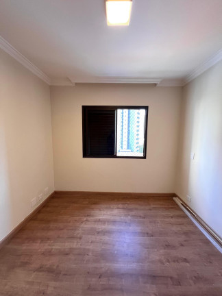 Imagem Imóvel com 4 Quartos à Venda, 234 m² em Brooklin Paulista - São Paulo Imagem Imóvel com 4 Quartos à Venda, 234 m² em Brooklin Paulista - São Paulo