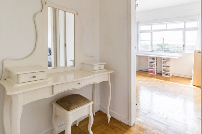 Imagem Apartamento com 3 Quartos à Venda, 75 m² em Higienópolis - Porto Alegre Imagem Apartamento com 3 Quartos à Venda, 75 m² em Higienópolis - Porto Alegre