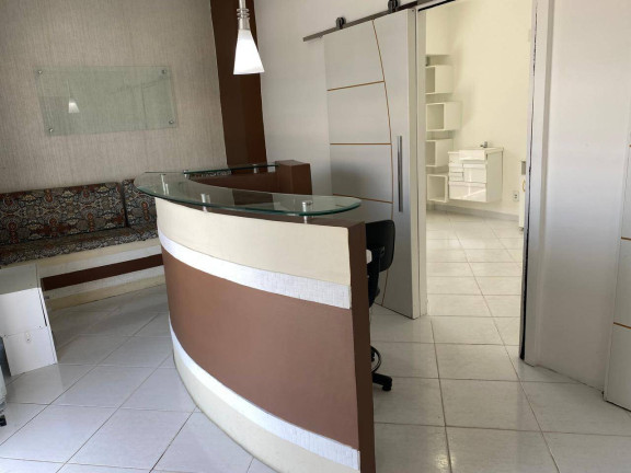 Sala Comercial para Alugar, 32 m² em Centro - Araruama