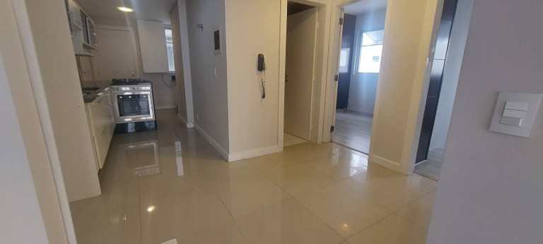 Imagem Apartamento com 3 Quartos à Venda, 96 m² em Centro - Florianópolis Imagem Apartamento com 3 Quartos à Venda, 96 m² em Centro - Florianópolis