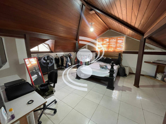 Imagem Casa com 4 Quartos à Venda, 250 m² em Barra Da Tijuca - Rio De Janeiro Imagem Casa com 4 Quartos à Venda, 250 m² em Barra Da Tijuca - Rio De Janeiro