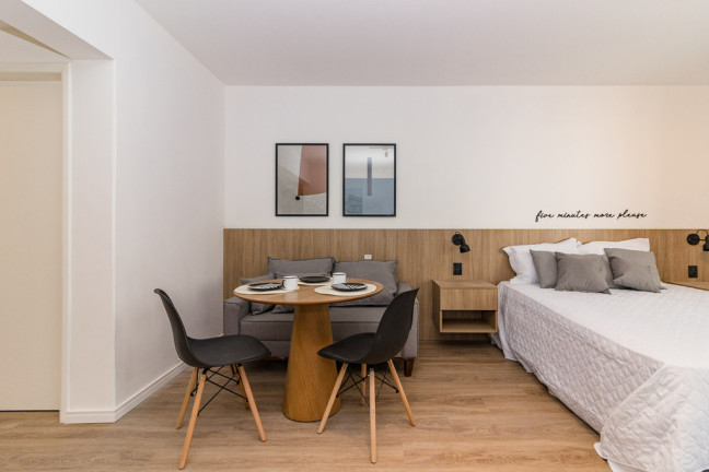 Imagem Imóvel com 1 Quarto à Venda, 34 m² em Centro Histórico - Porto Alegre Imagem Imóvel com 1 Quarto à Venda, 34 m² em Centro Histórico - Porto Alegre
