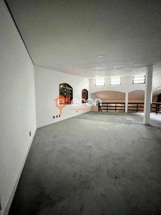 Imagem Casa com 3 Quartos à Venda, 261 m² Imagem Casa com 3 Quartos à Venda, 261 m²