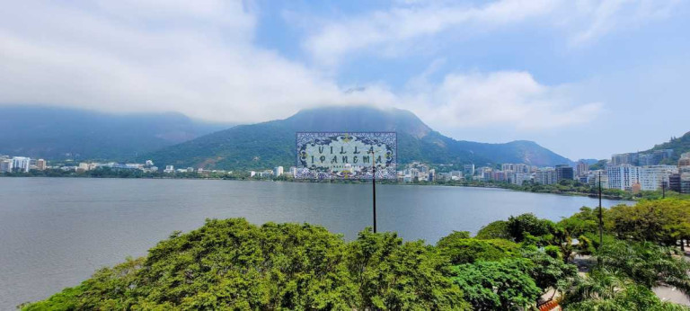 Imagem Apartamento com 2 Quartos à Venda, 260 m² em Lagoa - Rio De Janeiro Imagem Apartamento com 2 Quartos à Venda, 260 m² em Lagoa - Rio De Janeiro