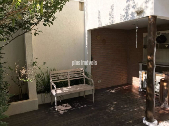 Imagem Casa com 3 Quartos à Venda, 140 m² em Morumbi - São Paulo Imagem Casa com 3 Quartos à Venda, 140 m² em Morumbi - São Paulo