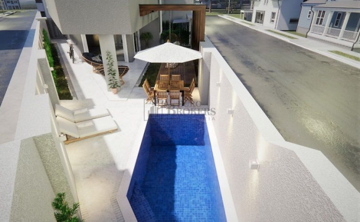 Imagem Casa com 3 Quartos à Venda, 230 m² em Centro - Camboriú Imagem Casa com 3 Quartos à Venda, 230 m² em Centro - Camboriú