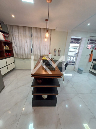 Imagem Casa com 3 Quartos à Venda, 315 m² em Vila Galvão - Guarulhos Imagem Casa com 3 Quartos à Venda, 315 m² em Vila Galvão - Guarulhos