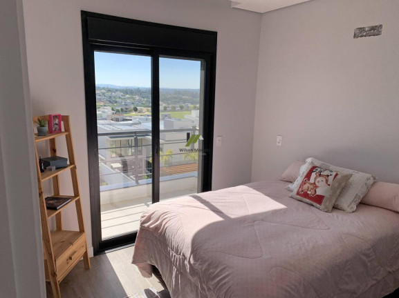 Imagem Casa de Condomínio com 3 Quartos à Venda, 328 m²