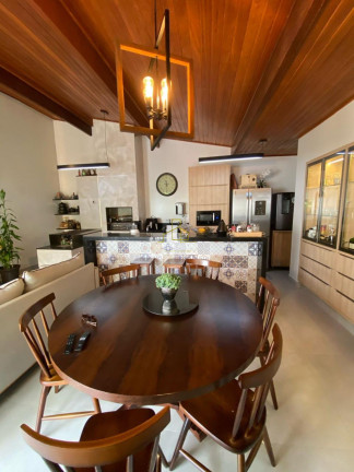 Imagem Casa com 3 Quartos à Venda, 300 m² em Domingos Martins - Domingos Martins