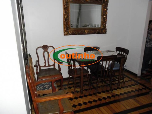 Imagem Casa com 4 Quartos à Venda, 212 m² em Tijuca - Rio De Janeiro Imagem Casa com 4 Quartos à Venda, 212 m² em Tijuca - Rio De Janeiro