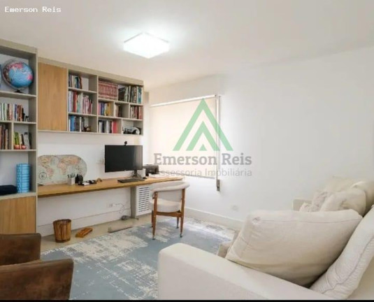 Imagem Casa com 4 Quartos à Venda, 180 m² em Santa Cecília - São Paulo Imagem Casa com 4 Quartos à Venda, 180 m² em Santa Cecília - São Paulo