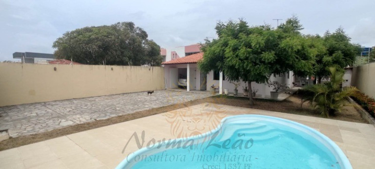 Imagem Casa com 3 Quartos à Venda, 450 m² em Aruana - Aracaju Imagem Casa com 3 Quartos à Venda, 450 m² em Aruana - Aracaju