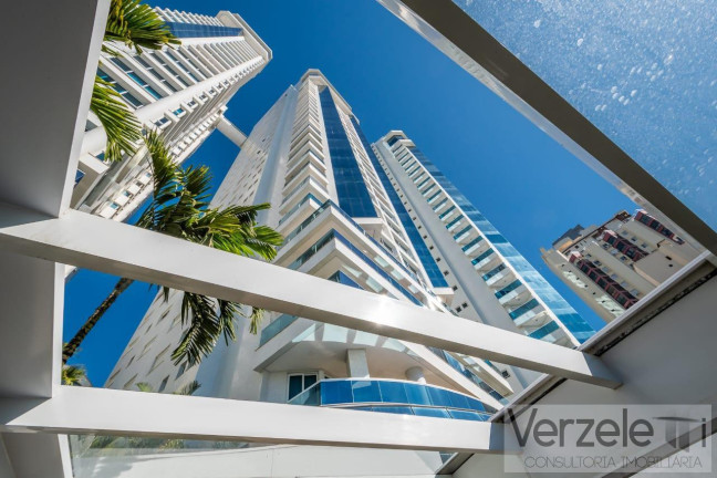 Apartamento com 4 Quartos para Alugar, 232 m² em Centro - Balneário Camboriú
