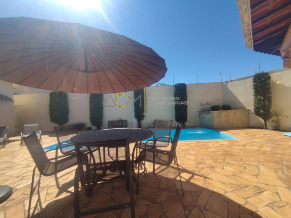 Imagem Casa com 3 Quartos à Venda, 240 m² em Vila Rodrigues Alves - Botucatu Imagem Casa com 3 Quartos à Venda, 240 m² em Vila Rodrigues Alves - Botucatu