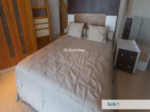 Imagem Imóvel com 3 Quartos à Venda, 250 m² em Centro - Balneário Camboriú Imagem Imóvel com 3 Quartos à Venda, 250 m² em Centro - Balneário Camboriú