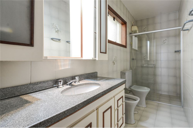 Imagem Casa com 3 Quartos à Venda, em Vila Madalena - São Paulo Imagem Casa com 3 Quartos à Venda, em Vila Madalena - São Paulo