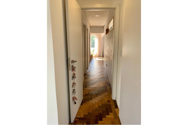 Imagem Imóvel com 2 Quartos à Venda, 140 m² em Independência - Porto Alegre Imagem Imóvel com 2 Quartos à Venda, 140 m² em Independência - Porto Alegre