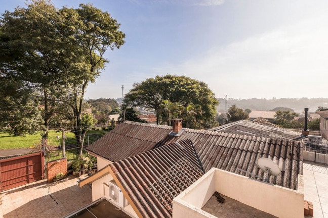 Imagem Imóvel com 4 Quartos à Venda, em Santa Tereza - Porto Alegre Imagem Imóvel com 4 Quartos à Venda, em Santa Tereza - Porto Alegre