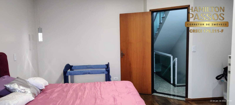 Imagem Casa com 3 Quartos à Venda, 186 m² em Vila Alzira - Santo André