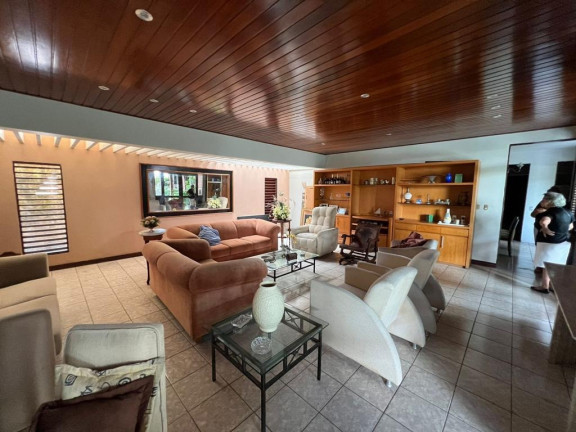 Imagem Casa com 4 Quartos à Venda, 1.702 m² em Manaíra - João Pessoa Imagem Casa com 4 Quartos à Venda, 1.702 m² em Manaíra - João Pessoa